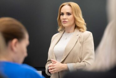 Ciprian Ciucu pune cruce candidaturii Gabrielei Firea la Primăria Capitalei: „Va candida un om din echipa domnului Grindeanu”