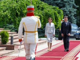 Preşedintele Nicuşor Dan efectuează o vizită oficială în Republica Moldova, cu prilejul Zilei Limbii Române. Evenimentele la care participă alături de Maia Sandu