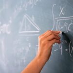 România în criză de profesori: „Titularizarea este ingredientul otrăvitor”. Ce schimbare ar putea aduce reforma lui Daniel David