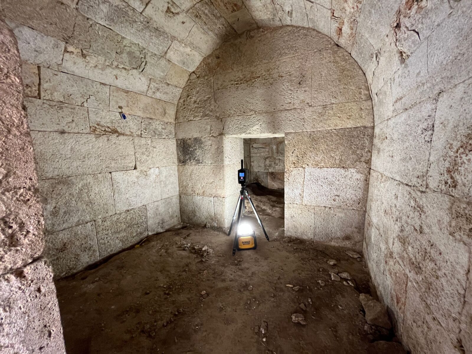 FOTO „O lume de acum 23 de secole”, redescoperită lângă Mangalia. „Parcă oamenii plecaseră ieri de acolo”, descrie un arheolog momentul 