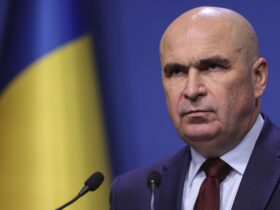 Cum explică Ilie Bolojan decizia de a amâna „până la jumătatea lunii septembrie” interzicerea cumulului pensiei cu salariul