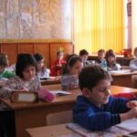 Trei lucruri pe care părinții trebuie să le ia în considerare la început de an școlar. „Toți elevii pot performa, este imposibil să nu aibă ceva în care să nu exceleze”