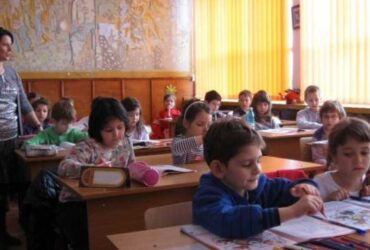 Trei lucruri pe care părinții trebuie să le ia în considerare la început de an școlar. „Toți elevii pot performa, este imposibil să nu aibă ceva în care să nu exceleze”