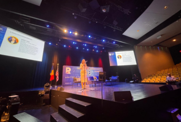 Oana Țoiu condamnă asasinarea lui Charlie Kirk într-un discurs la Chicago