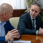 Rectificarea bugetară, discutată de Nazare și Bolojan. Proiectul intră în consultare publică de luni