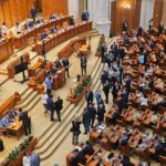 LIVE VIDEO Eșec pe linie în Parlament pentru opoziție. Toate cele patru moțiuni de cenzură depuse de AUR, POT și SOS România împotriva Guvernului au picat. Bolojan: „Nu se înțelege care e obiecția opoziției, că facem prea multă reformă sau prea puțină?”
