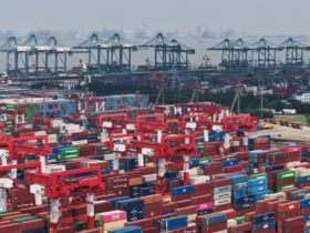 China inundă lumea cu o cantitate record de bunuri ieftine după impunerea taxelor vamale americane