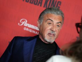 Sylvester Stallone spune că a vrut să joace într-un nou film „Rambo” care să-l întinerească până la 18 ani: „Nu ar fi chiar atât de forțat”