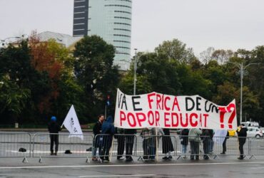 Studenții Universitatății Babeş-Bolyai ies în stradă față de majorarea taxelor de școlarizare