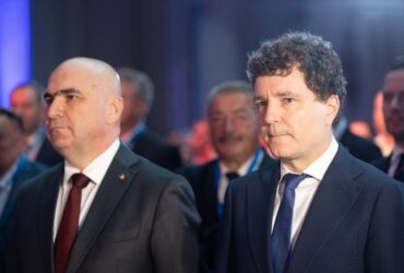 Președintele Nicușor Dan spune că premierul Bolojan nu trebuie să demisioneze după decizia CCR privind pensiile speciale
