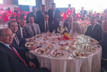 Ponta, la masă cu Makaveli și parlamentari plecați din POT, AUR și S.O.S România. Ce planuri ar avea fostul lider PSD