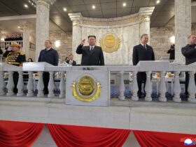 FOTOGALERIE Kim Jong Un a dezvăluit în fața lui Dmitri Medvedev și Li Qiang cea mai puternică armă a Coreei de Nord