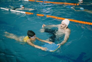 David Popovici inspiră o nouă generație, dar înotul rămâne un sport de lux pentru mulți copii
