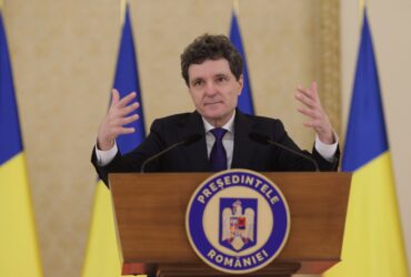 Nicușor Dan explică gafele de protocol și vorbește despre viața la Cotroceni: „Dacă aș vrea să dorm aici, probabil că aș putea”