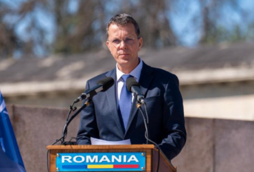 Moșteanu susține că nu a fost informat de servicii cu privire la tentativa de mită. „Îl trimiteam legat dacă ajungea acolo și făcea vreo propunere”