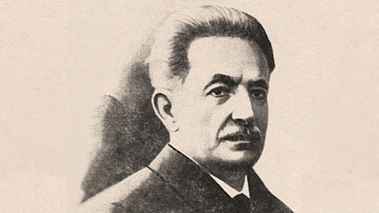 Care sunt laudele și criticile aduse noii programe de Limba și Literatura Română. Perspectivele elevilor și scriitorilor români Care sunt laudele și criticile aduse noii programe de Limba și Literatura Română. Perspectivele elevilor și scriitorilor români