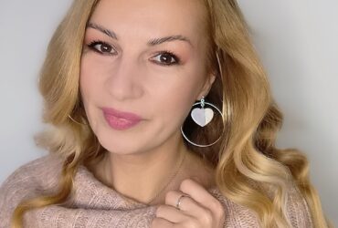 „Am plâns în toaletă, pe ascuns” – Mărturia virală a unei profesoare despre un copil care avea tot, în afară de afecțiune