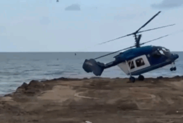 VIDEO Momentul în care un elicopter rusesc se prăbușește în Daghestan. La bord se aflau angajați ai unei fabrici de armament VIDEO Momentul în care un elicopter rusesc se prăbușește în Daghestan. La bord se aflau angajați ai unei fabrici de armament