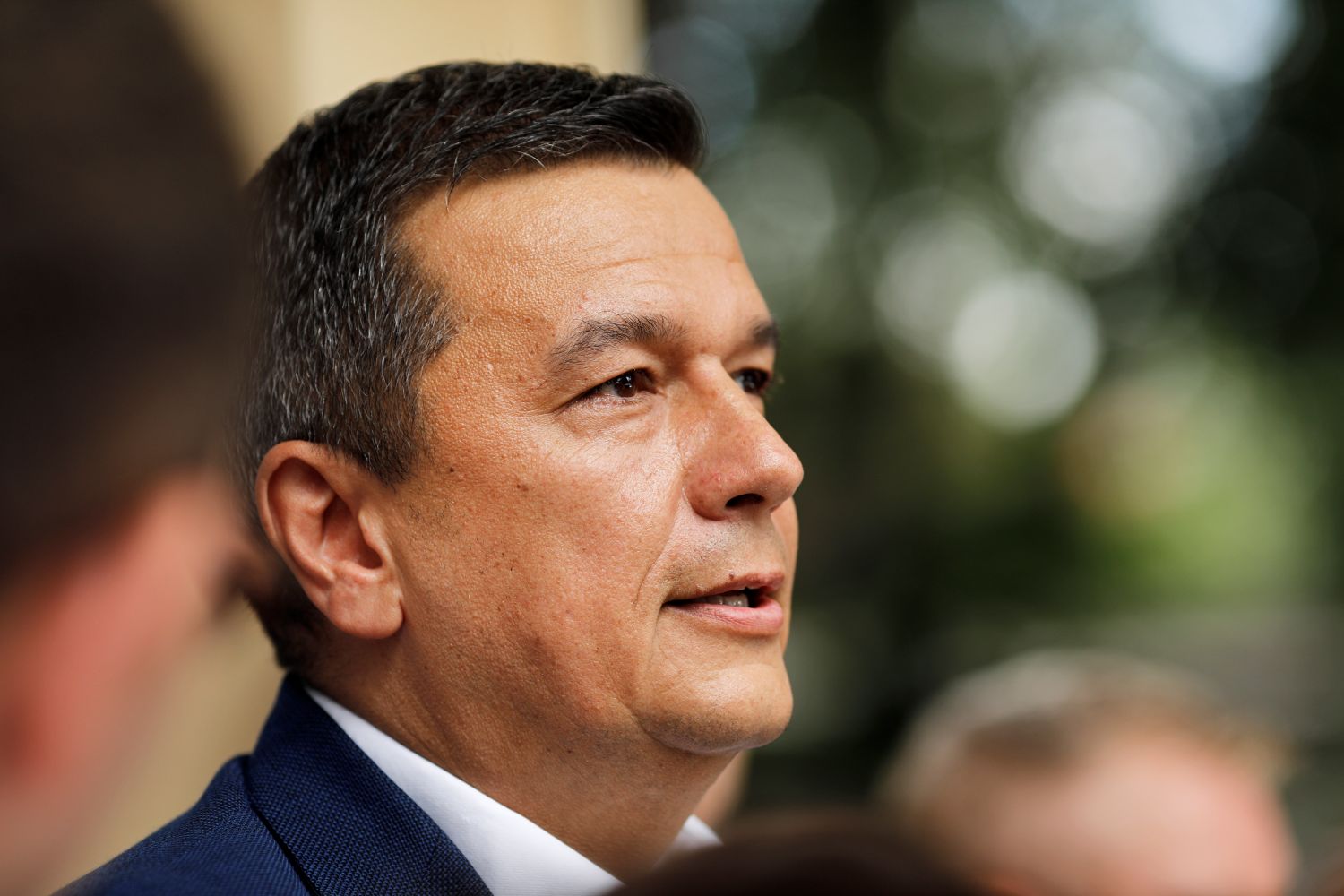 Grindeanu spune că „miza” nu este schimbarea lui Bolojan. Întrebat despre importanța „stabilității”, liderul PSD oferă un „exemplu extrem”