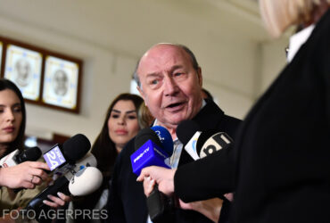 Traian Băsescu cataloghează în trei cuvinte congresul PSD în care unicul candidat a fost ales cu 99% Traian Băsescu cataloghează în trei cuvinte congresul PSD în care unicul candidat a fost ales cu 99%