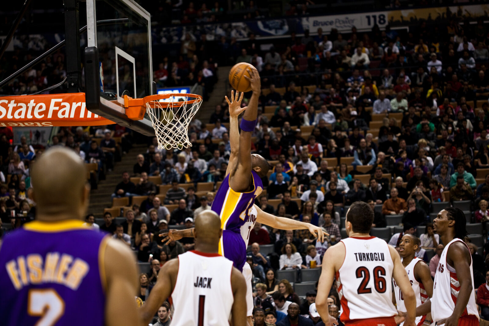 NBA a cerut telefoanele mobile ale jucătorilor într-o acțiune fără precedent. Care este motivul NBA a cerut telefoanele mobile ale jucătorilor într-o acțiune fără precedent. Care este motivul
