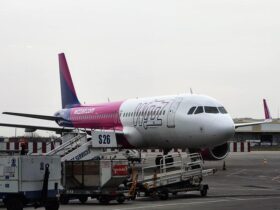 Wizz Air suspendă două rute recent lansate în România