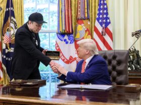 Platforma lui Elon Musk a dezvăluit că mulți dintre patrioții MAGA, urmăriți de sute de mii de americani, locuiesc de fapt în țări ca Bangladesh