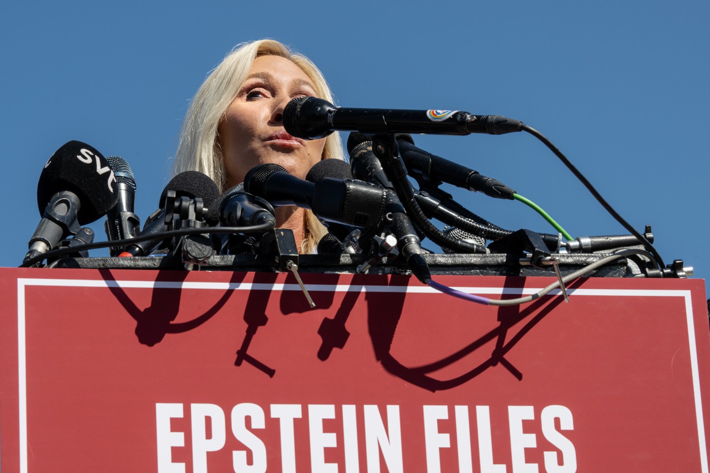Fosta aliată a lui Trump, căzută în dizgrația președintelui, reclamă un val de „amenințări alimentate de cel mai puternic om din lume” Fosta aliată a lui Trump, căzută în dizgrația președintelui, reclamă un val de „amenințări alimentate de cel mai puternic om din lume”