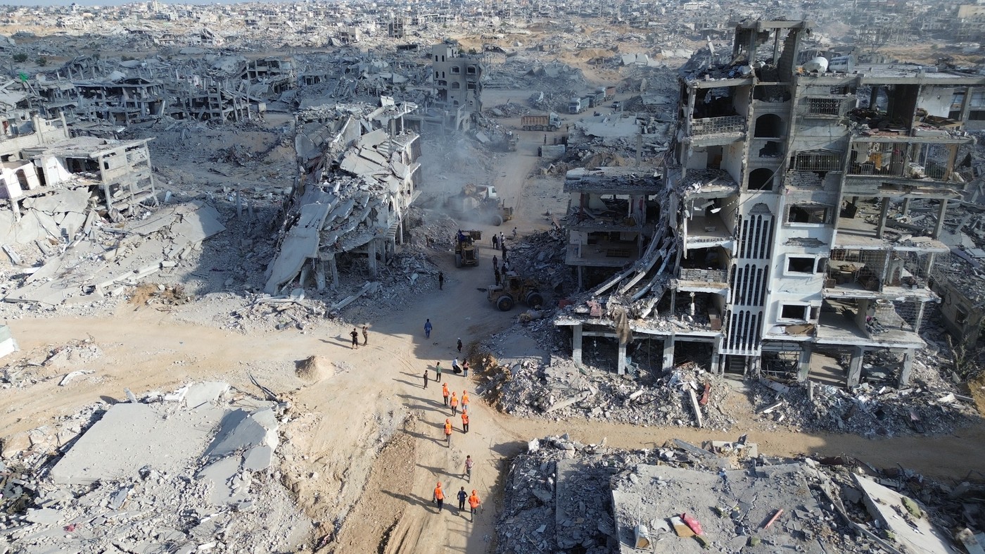 Hamas a predat trupurile a trei ostatici, în timp ce acuză Israelul de încălcarea armistițiului / Netanyahu: „Încă eliminăm grupurile Hamas din Gaza” Hamas a predat trupurile a trei ostatici, în timp ce acuză Israelul de încălcarea armistițiului / Netanyahu: „Încă eliminăm grupurile Hamas din Gaza”