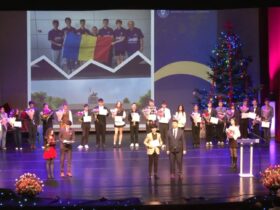 Campionii Educației, premiați de ministrul David. 157 de elevi medaliați la olimpiade internaționale, celebrați într-o gală specială