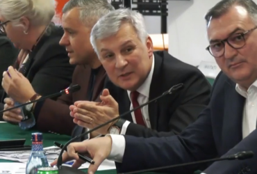 Scandal la ședința din Senat după criza apei. „Nu trebuie să vorbiți” / „Sunteți înfierbântat, nu mai faceți show”