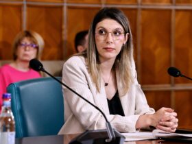 Ministrul Mediului anunță că nu demisionează din funcție și acuză PSD de blat cu AUR: „Nu voi ceda în faţa presiunii”