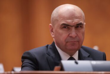 Premierul Ilie Bolojan: Cel mai important capitol de investiţii e să absorbim cele zece miliarde de euro din PNRR. Ce a discutat cu primarii din Botoșani