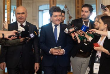 Mesajele liderilor politici pentru români: „Să ne recăpătăm forța unei națiuni conștientă de identitatea sa”