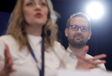 Fritz, către Lasconi, după mesajul ei din noaptea alegerilor: „Posibil că vrea să fie exclusă” Fritz, către Lasconi, după mesajul ei din noaptea alegerilor: „Posibil că vrea să fie exclusă”