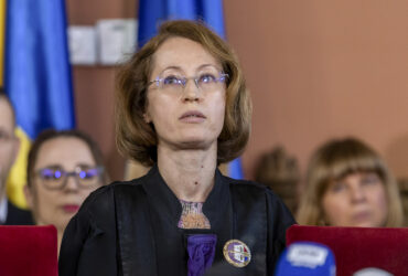Într-unul dintre cazurile judecate, judecătoarea Moroșanu a respins perchezițiile informatice ale DNA privind conversațiile dintre Coldea și omul de afaceri chinez din afacerea Shanghai