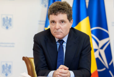 Nicușor Dan a promulgat o nouă lege. Devine obligatorie înregistrea oricărei întâlniri a parlamentarilor cu terți. „Element cheie în îndeplinirea standardelor OCDE”
