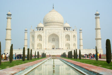 Unul dintre cele mai cunoscute monumente ale lumii, din India, dedicat iubirii, devine un simbol al diviziunii Unul dintre cele mai cunoscute monumente ale lumii, din India, dedicat iubirii, devine un simbol al diviziunii