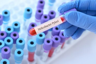 Infecția cu Helicobacter pylori devine greu de tratat în România: ce arată studiile și ce opțiuni mai au pacienții Infecția cu Helicobacter pylori devine greu de tratat în România: ce arată studiile și ce opțiuni mai au pacienții