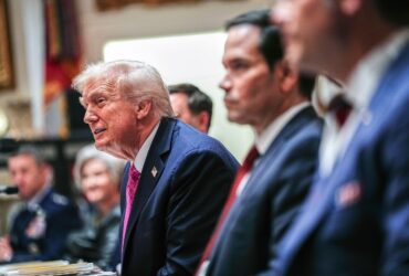Trump îndeamnă Ucraina să acționeze „rapid” în privința acordului de încheiere a războiului