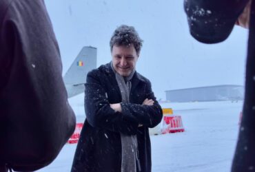 Lider PSD, despre blocajul președintelui la Paris: „Ne facem de râs. Putea fi adus acasă cu un zbor de linie. Nu îl «fura» nimeni”