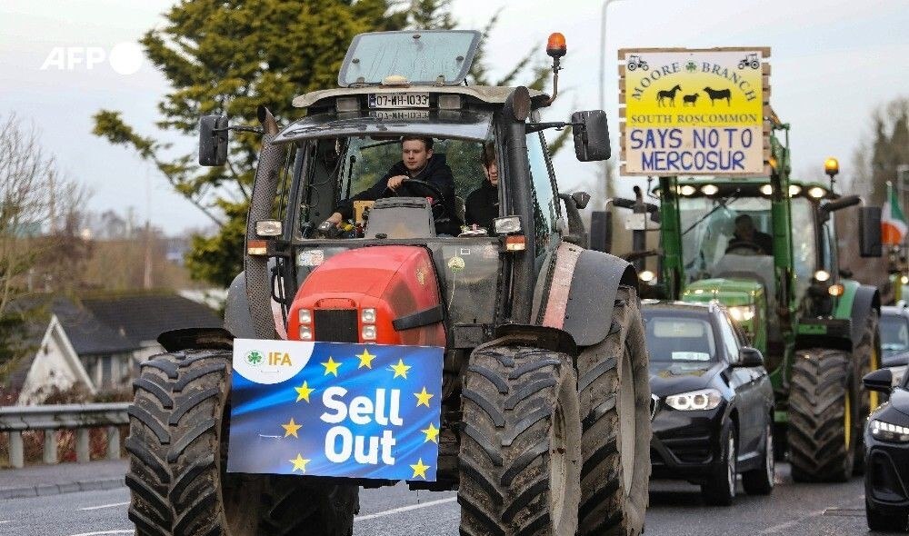 Ilie Bolojan spune că decizia privind Mercosur a fost luată de comun acord între Guvern şi Preşedinţie. „N-a fost niciun fel de dispută” Ilie Bolojan spune că decizia privind Mercosur a fost luată de comun acord între Guvern şi Preşedinţie. „N-a fost niciun fel de dispută”