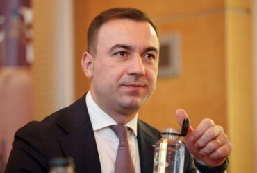 Bogdan Ivan promite ieftiniri la carburanți și facturi mai mici la gaze: „Nu o să fie același scenariu negru”