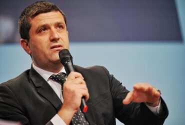 Controverse privind posibila incompatibilitate a ministrului Apărării. Radu Miruță ar fi verificat de ANI SURSE