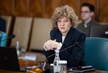 Trei noi consilieri onorifici pentru vicepremierul Oana Gheorghiu. Deciziile, publicate în Monitorul Oficial