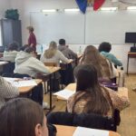 UNICEF: mai puțin de jumătate dintre elevii români înțeleg concepte științifice de bază