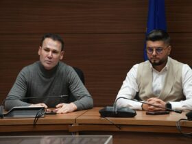 S-a decis cine exercită atribuţiile de primar în locul lui Robert Negoiţă. Cine este Adrian Cocoș