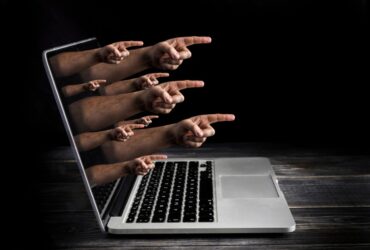 Psihologii susțin aplicația UE pentru raportarea cyberbullyingului: o necesitate într‑o lume digitală periculoasă pentru copii