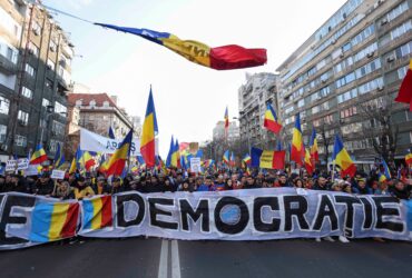 De ce unul din cinci europeni tânjește după dictatură: „În mintea multor persoane înseamnă legi și reguli respectate”