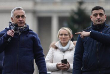 Amenințarea extremismului nu a trecut. Valul care îngrijorează: 40% din electorat gravitează în jurul AUR și partidelor radicale